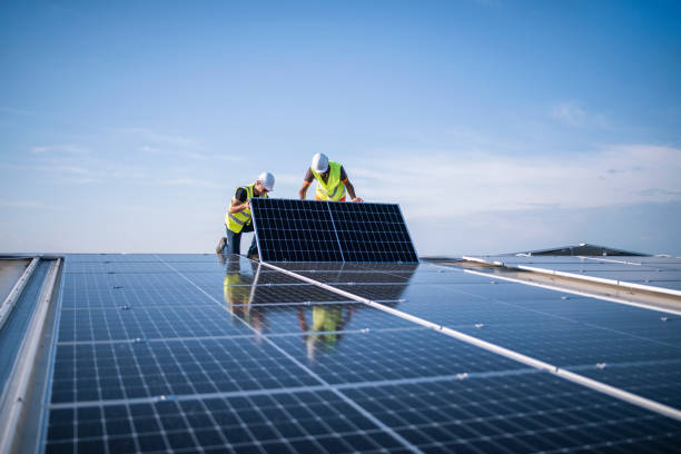 Best Emergency Roof Repair Services  in Lamont, CA