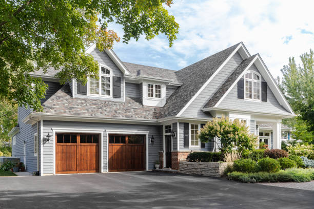 Best Roof Maintenance and Cleaning  in Lamont, CA